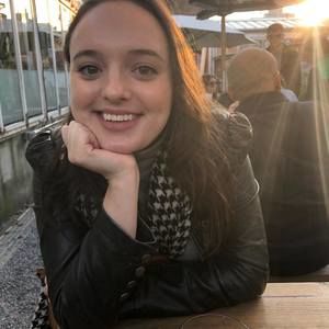 Meet your Posher, Rebecca